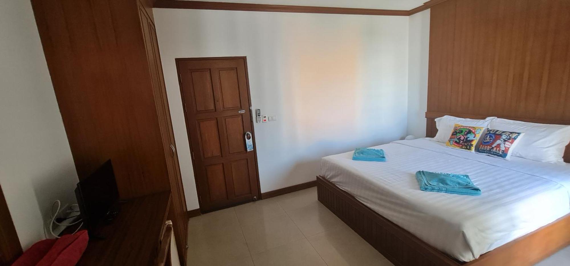 Pipikuku Hotel & Restaurant Patong Экстерьер фото